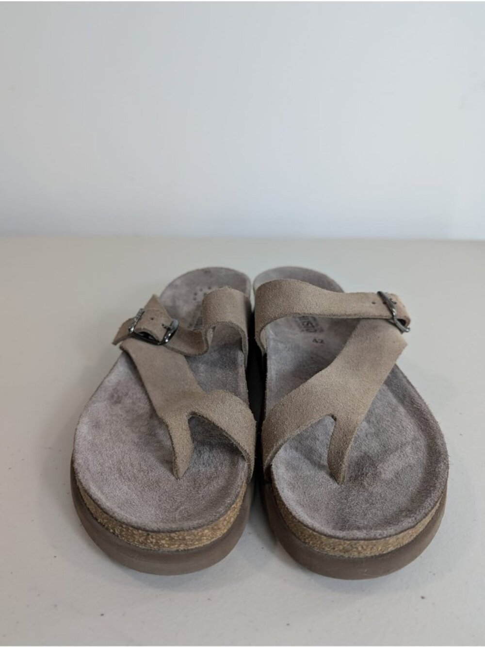 Mephisto Helen sandals in a gray suede women's size 11